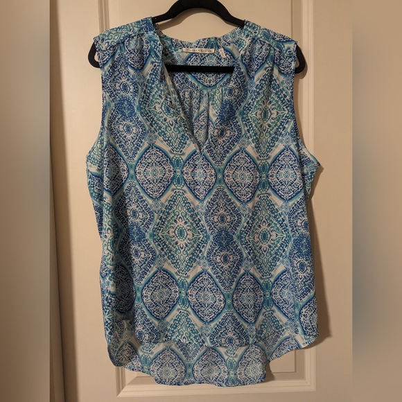 Violet + Claire blouse - Picture 1 of 3
